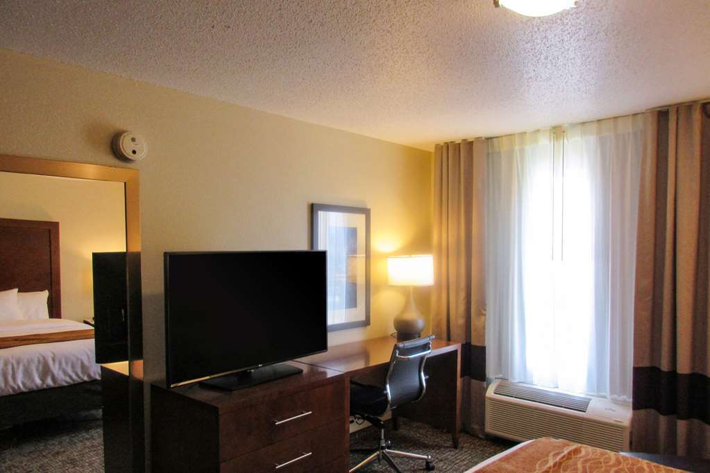 Comfort Inn Dekalb - Adjacent The University الغرفة الصورة