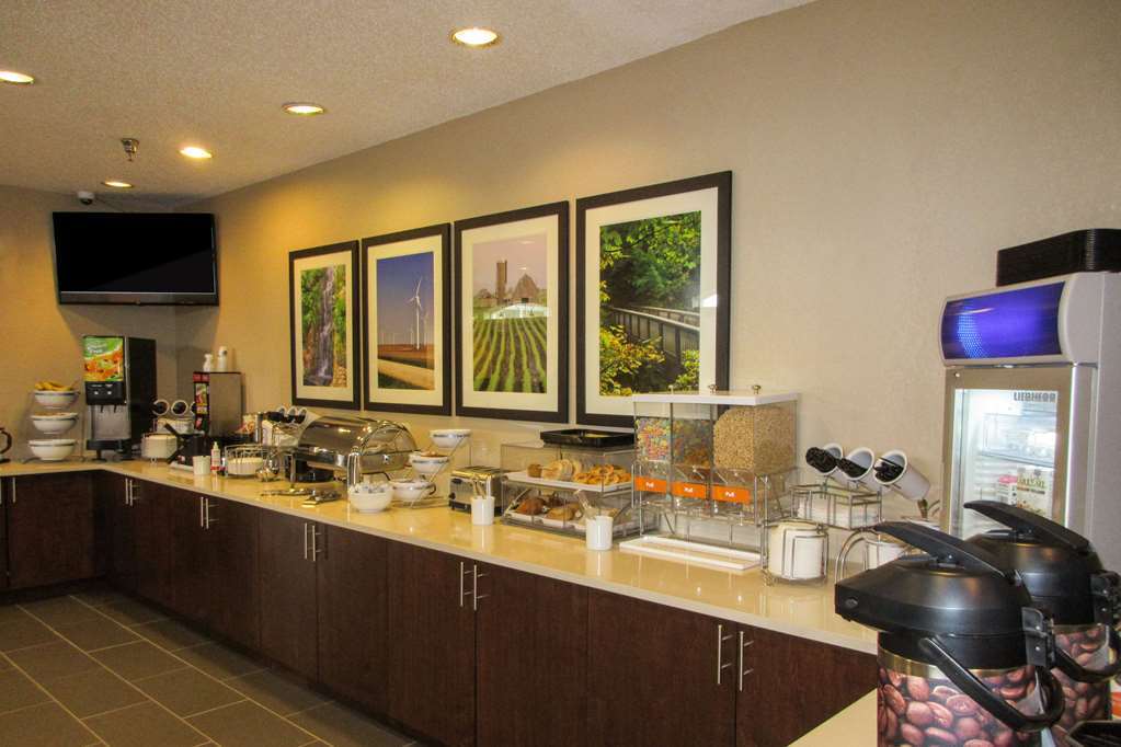 Comfort Inn Dekalb - Adjacent The University المطعم الصورة